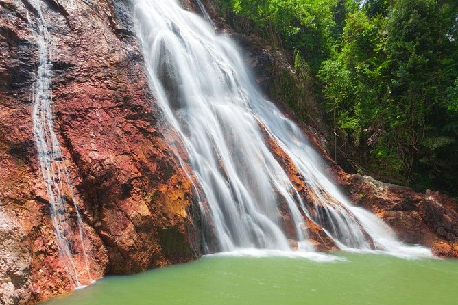 Koh Samui Island Half-Day Private Tour by Luxury Vehicle - Driver Service and Pickup Reliability