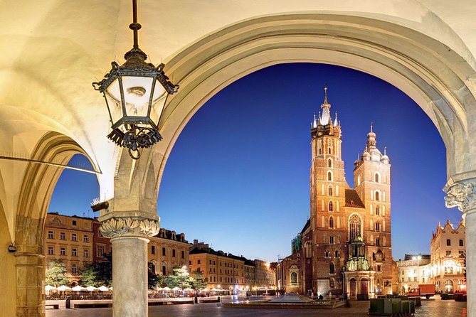 Krakow Airport Transfers : Krakow Airport KRK to Krakow City in Luxury Van - A private van for up to six people
