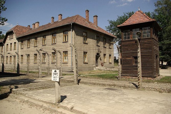 Krakow & Auschwitz day tour from Warsaw by private car with Lunch - Lunch and the transition to Krakow