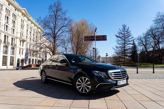 Krakow - Full Day Tour from Warsaw by private car - What the private Mercedes adds