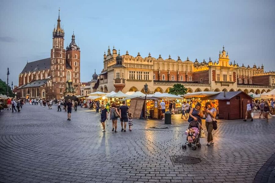 Krakow: Tatra Zakopane Private Car Tour - Fully Customisable - Oscypek cheese and the Podhale food tradition