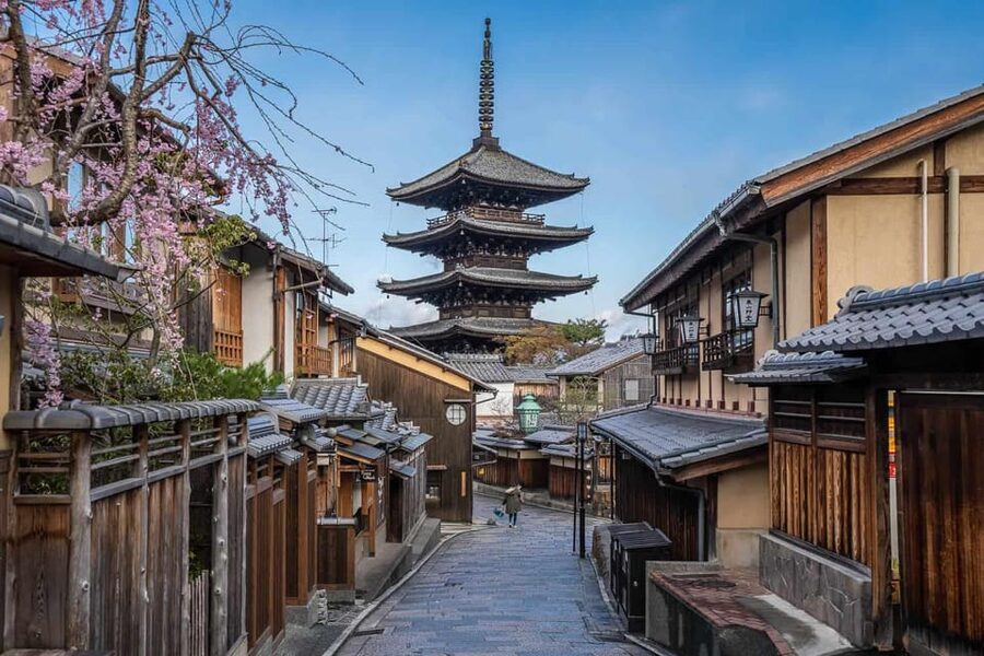 Kyoto: Private Highlights Tour with Guide and Luxury Vehicle - Kiyomizu-dera leads into Kyoto’s old streets