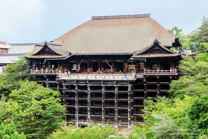 Kyoto tour with English Speaking Chauffeur - A private car solves Kyoto’s distance problem