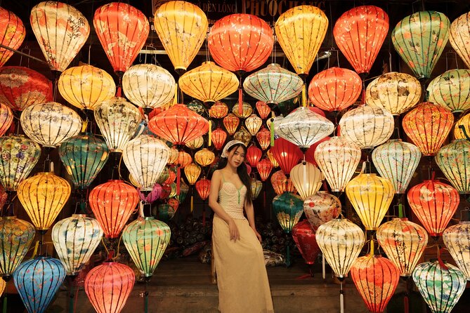 Lady buddha, marble mountain & Hoi An Ancient town by private car - The road to Hoi An and a flexible lunch stop