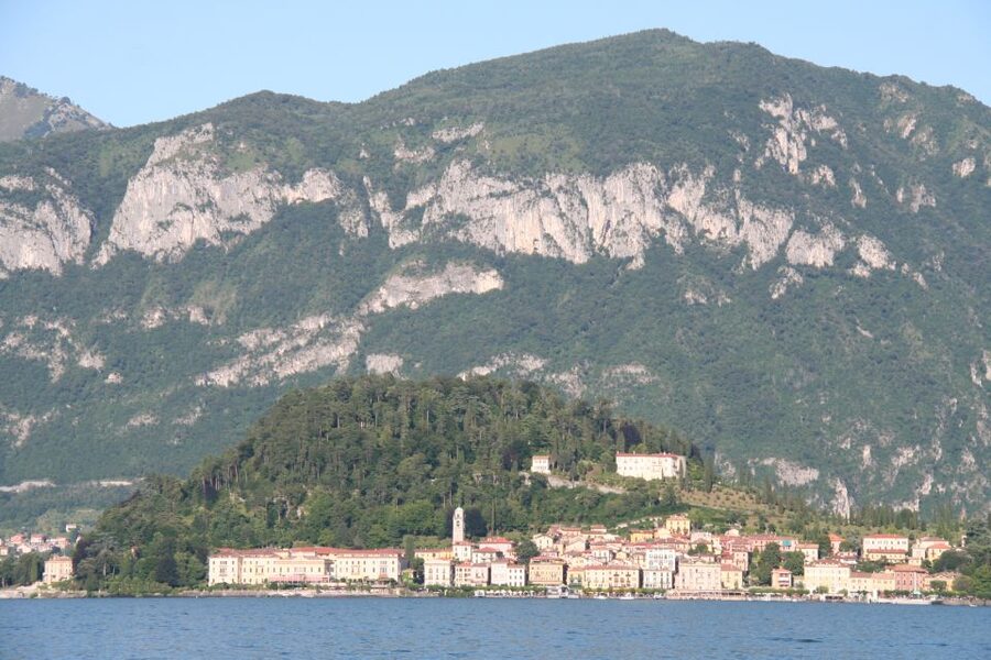 Lake Como: Highlights Tour with a Local by Private Car - Key points to know before booking