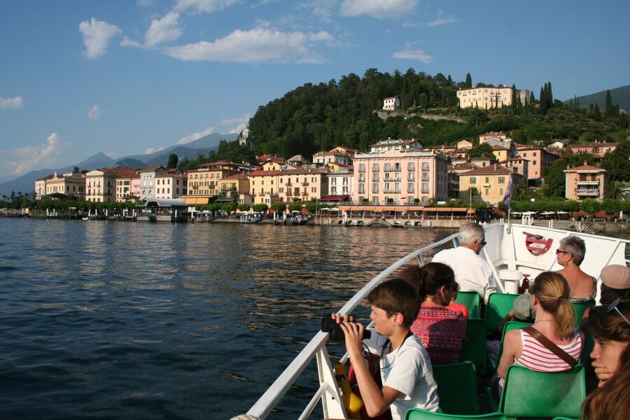 Lake Como: Highlights Tour with a Local by Private Car - Villa Carlotta combines a villa with botanical gardens