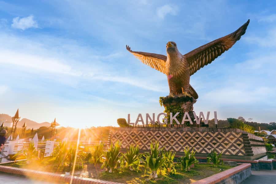 Langkawi: Half- or Full-Day Private Car Tour of Highlights - Kilim Geoforest Park and its two-hour boat outing
