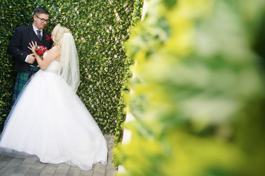 Las Vegas: Elvis Themed Wedding with Limousine - What happens when you arrive at Little Vegas Chapel