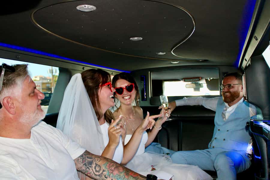 Las Vegas Strip Limo Tour with Champagne and Photos - Why this limo ride works for a Las Vegas night