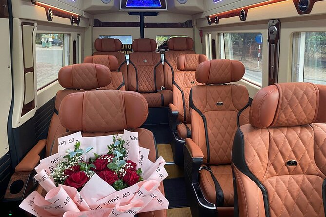 Limousine Bus from Hanoi to Ninh Binh/Tam Coc - The midway stop and what it adds