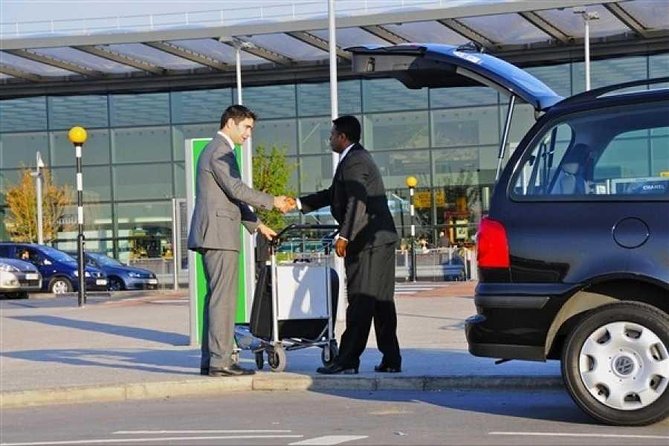 Limousine From Cairo Airport To Cairo Downtown - Key points to know before booking