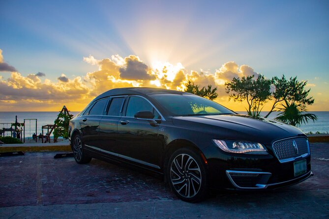Lincoln Strecth Limo from Costa Mujeres to Cancun Airport - What the Lincoln stretch limo should feel like