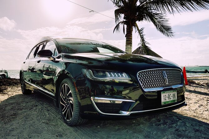 Lincoln Strecth Limousine with Wi Fi on board - Flight Tracking Helps After a Delayed Landing