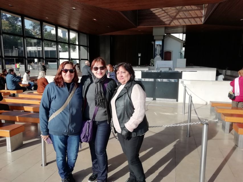 Lisbon: Half-Day Fatima Private Car Tour - Leaving Lisbon by private car