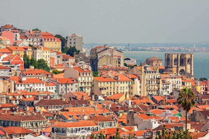 Lisbon Private Driver and Customizable Tour - Why guide quality matters more than the vehicle