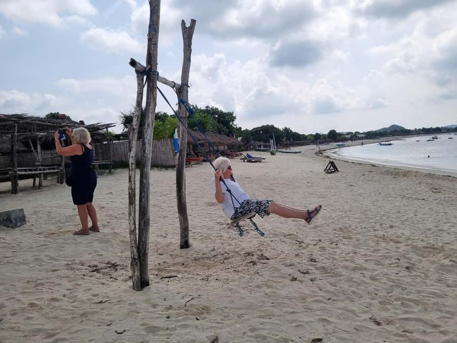 Lombok: Private Customizable Tour with Driver-Guide - Villages, crafts, and the island beyond the beaches