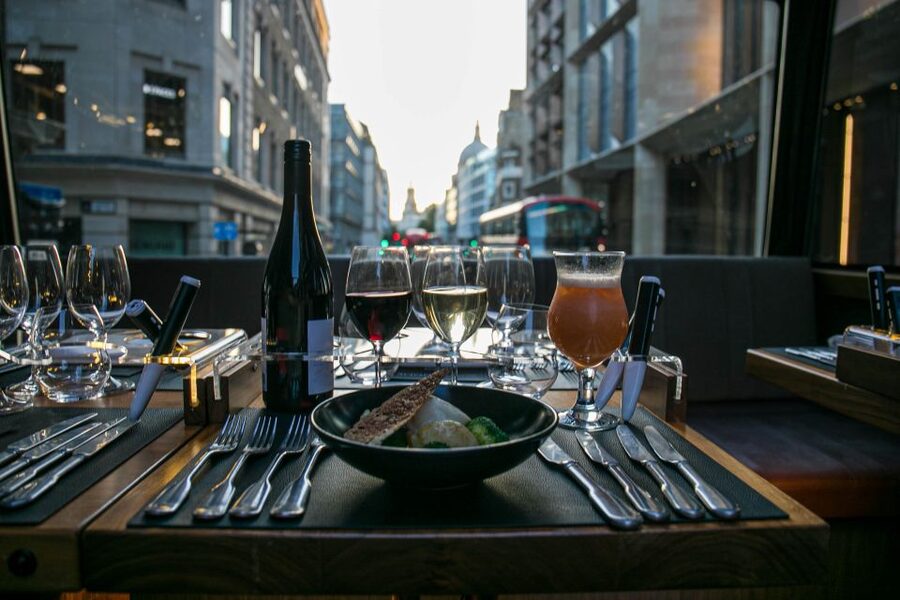 London: 4 Course Lunch Tour by Luxury Coach Bustronome - Service, atmosphere, and the glass roof