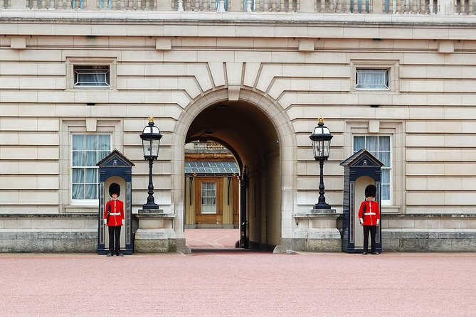 London In One Day Private Car Tour - The Tower of London brings the strongest historical visit