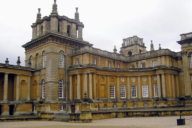 London Private Chauffeur Half-Day or Full-Day Vehicle Rental - Five hours for London and nearby sights