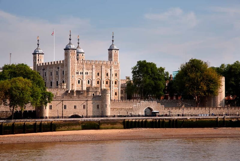 London: Private Full Day Tour with Driver Guide - Westminster: London’s strongest opening act