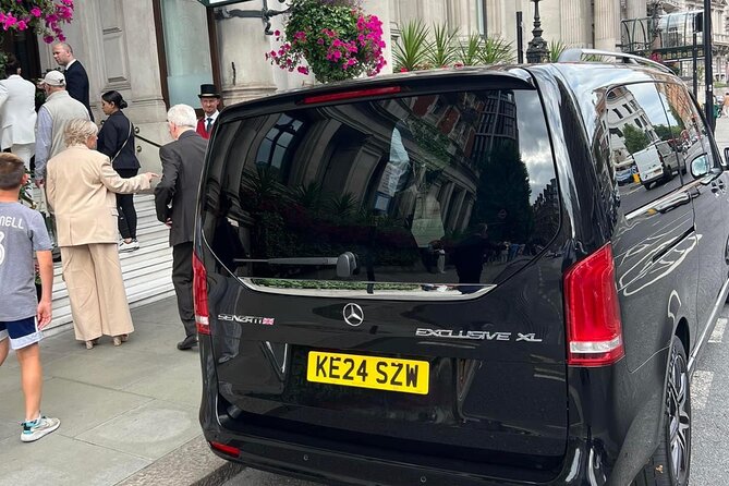 London sightseeing tour with a chauffeur driver - London traffic and realistic timing