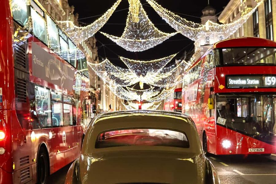 London Tour in a Vintage Rolls Royce - Riding London in a 1950s Rolls-Royce