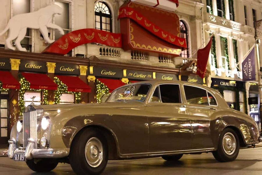London Tour in a Vintage Rolls Royce - How the two-hour route usually unfolds
