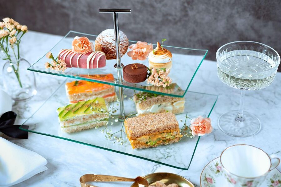 London: Traditional Afternoon Tea Tour in a Luxury Coach - Who will enjoy this London tea tour most?