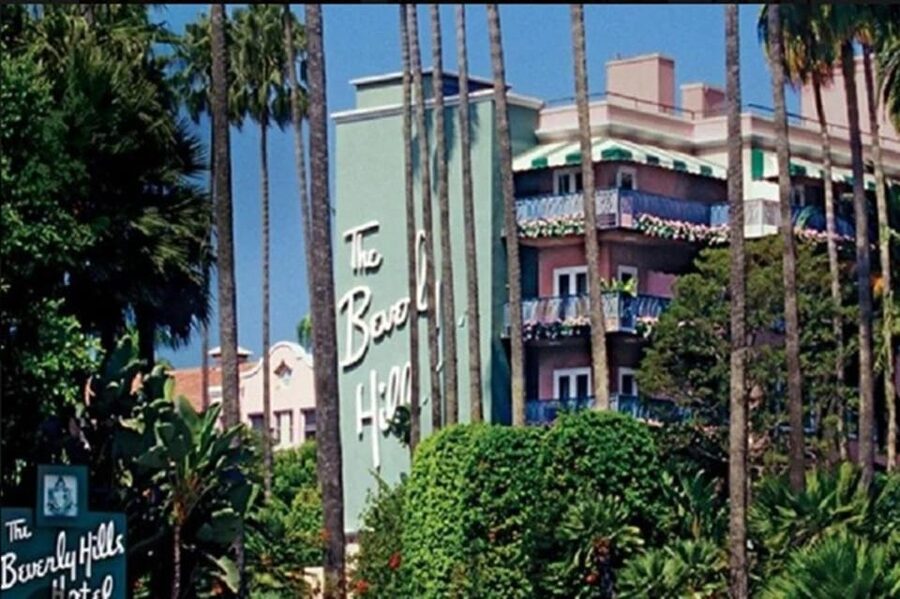 Los Angeles: Private Limousine Tour, 4, 5, or 6 hrs. - What the guide adds to a private route