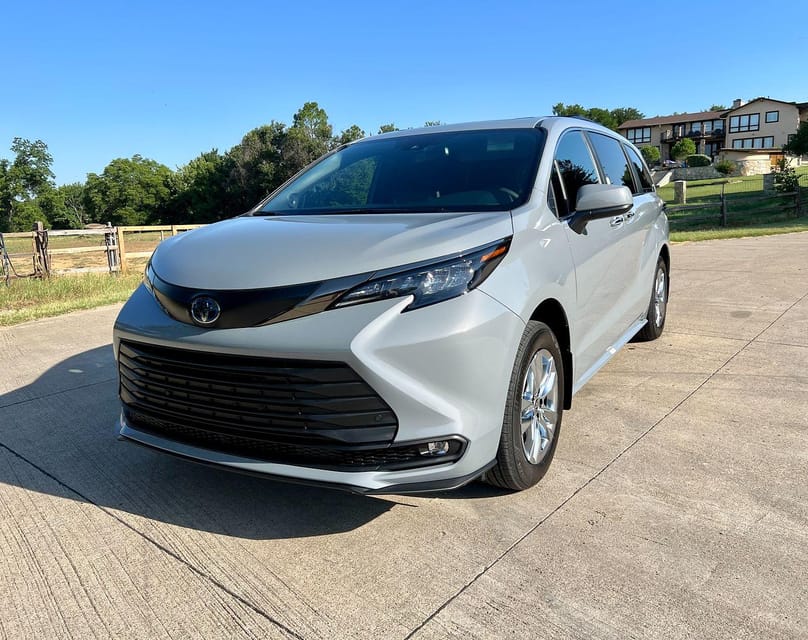 Los Angles: Private Customized Day Tour with Driver - Shopping trips and useful private-car flexibility