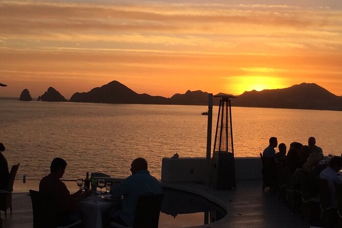 Los Cabos Private Chauffeur Service - Vehicles for groups from five to fifteen