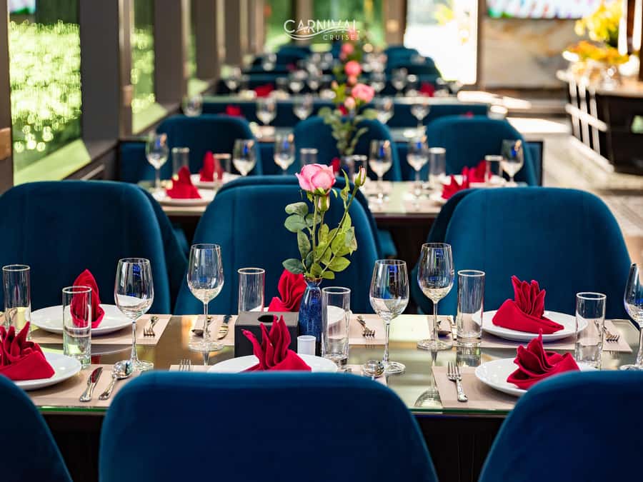 Luxury 6-Star Azura Cruise Halong Bay, Free Hanoi Limousine - Key points to know before booking