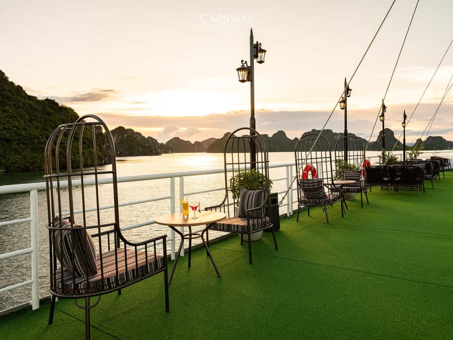 Luxury 6-Star Azura Cruise Halong Bay, Free Hanoi Limousine - Who will get the most from this cruise