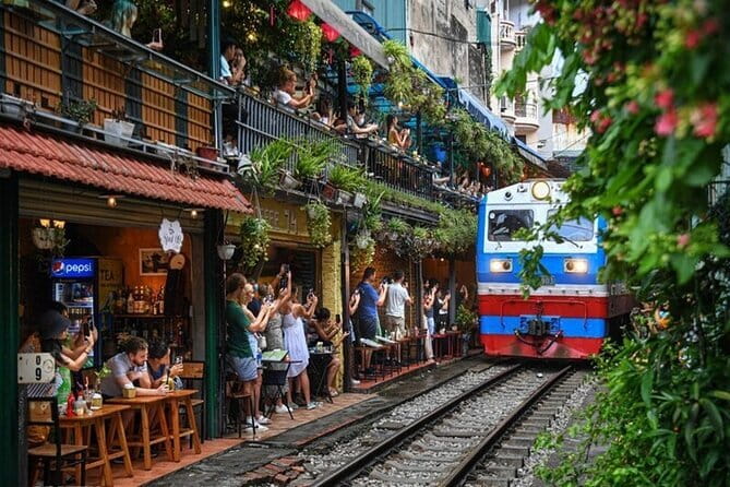 Luxury Bus Limousine Hanoi to Sapa and Sapa to Hanoi - Punctuality, communication, and the human side