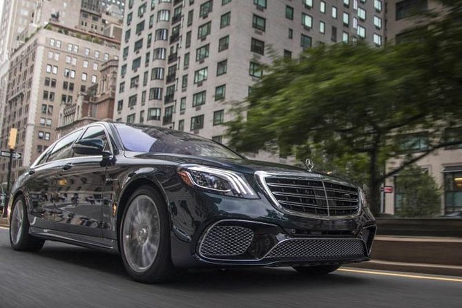Luxury Chauffeur Car Melbourne Airport To CBD or city to airport - What the 30-minute transfer feels like
