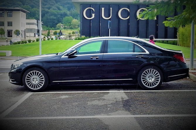 Luxury Chauffeur Service THE MALL from Florence to Reggello - From Florence to The Mall in Reggello