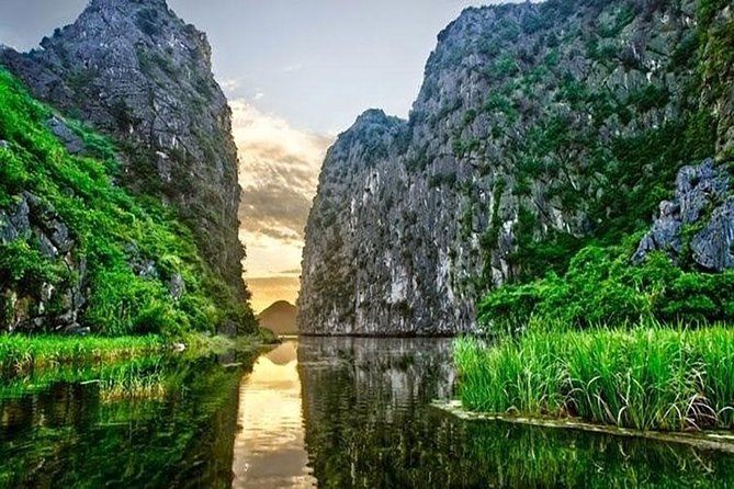 Luxury Hoa Lu - Tam Coc 1 Day Tour From Hanoi - By Limousine & Small Group - Why this Ninh Binh day trip works