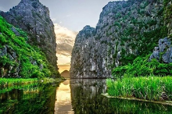 Luxury Hoa Lu - Tam Coc - Mua Cave 1 Day Tour - By Limousine & Small Group - Who should book this tour