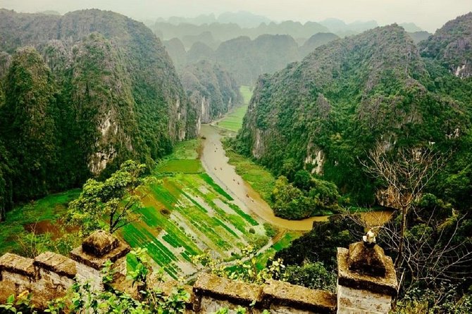 Luxury Hoa Lu - Tam Coc - Mua Cave 1 Day Tour - By Limousine & Small Group - Tam Coc by bamboo boat, about 1.5 hours on the river