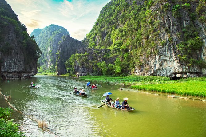 Luxury Hoa Lu Trang An Mua Cave Amazing View - Small Group Tour - Limousine Bus - What the guide adds to the day