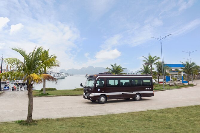 Luxury Limousine Bus transfer Ha Noi Old Quarter to Ha Long Bay - Comfort, safety, and the small details