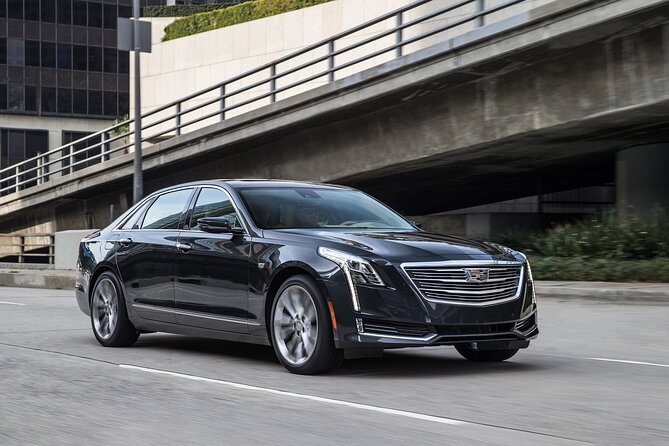 Luxury Sedan O'Hare/Midway Airport (Curbside) <-> Chicago Ony Way - O’Hare and Midway pickup details