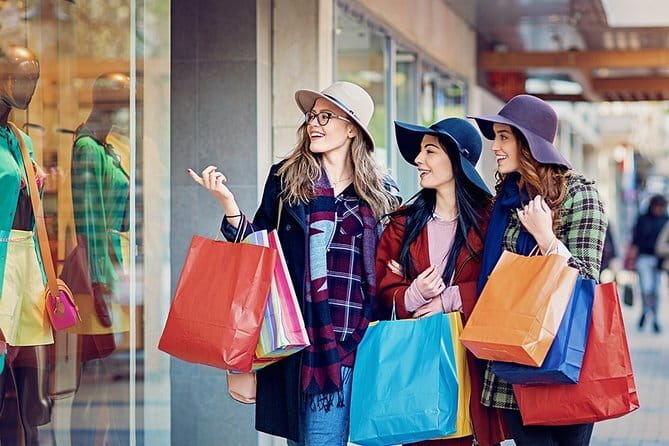 Luxury Shopping Experience: Private Chauffeur to The Mall & Prada - Why pair The Mall with Prada Space?