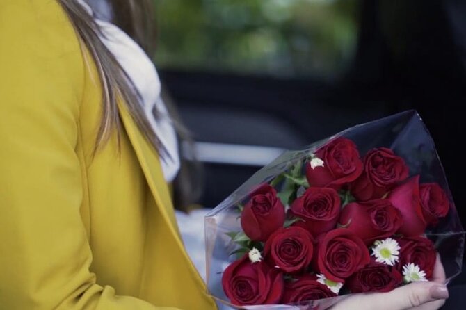 Luxury SUV arrivals from Cancun Airport one way - Finding the representative outside Cancun Airport
