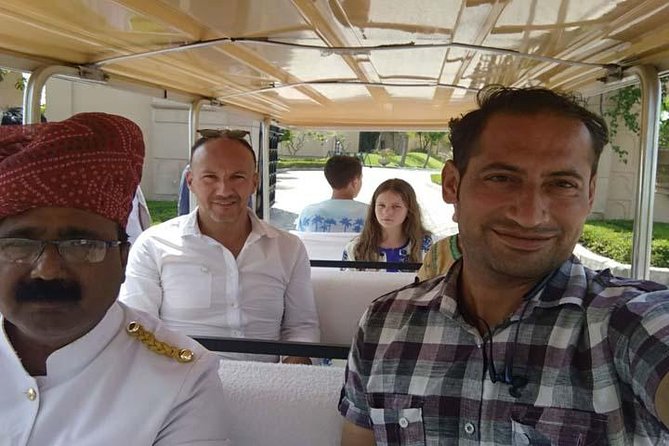 Luxury Taj Mahal Tour By Luxury Car From Delhi With 5 Star Lunch - Agra Fort, Mughal power in red sandstone