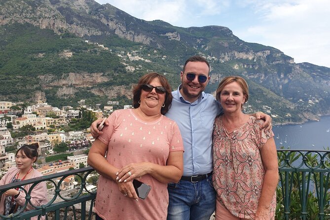 Luxury transfer from NAPOLI TO SORRENTO - Key points to know before booking