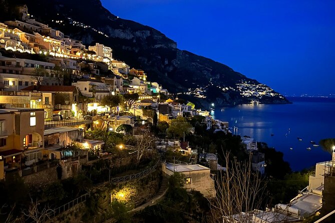 Luxury transfer from NAPOLI TO SORRENTO - A private ride that makes the Naples to Sorrento move easier