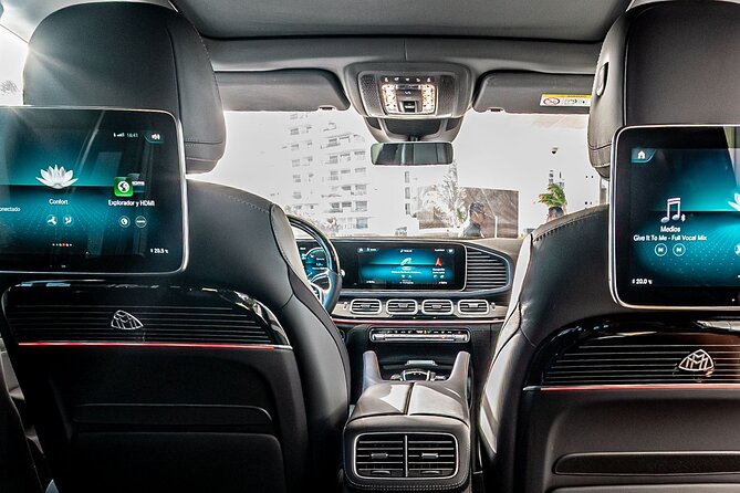 Luxury Transfers in a Mercedes Maybach GLS 600 - A Maybach welcome to Cancun