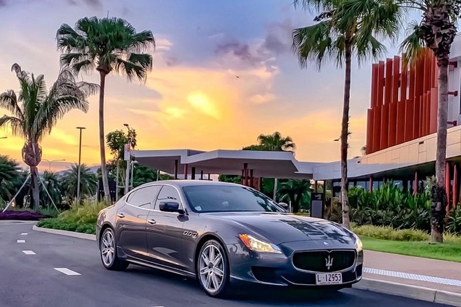 Luxury Van, Private Transfer, Cairns Airport - Cairns City - The local touch: useful advice from Joe