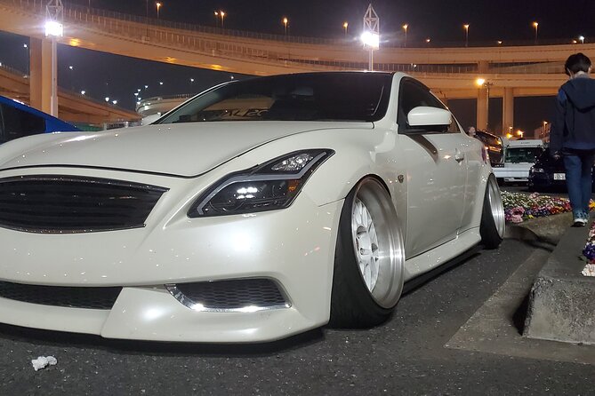Luxury van Ride to famous car meet up spot Daikoku - Practical details that make the outing easier
